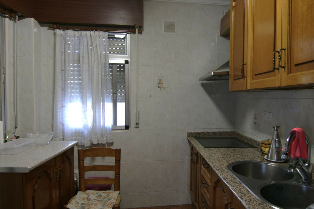 Middle Floor Apartment Guaro Málaga - image 7