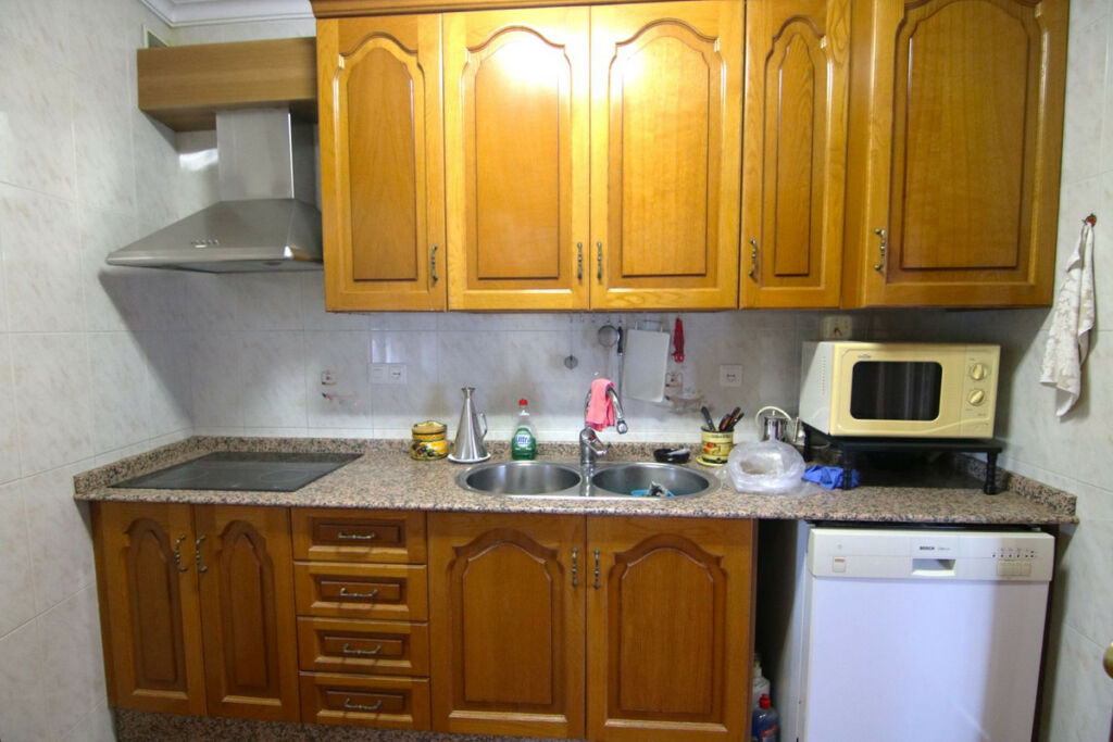 Middle Floor Apartment Guaro Málaga - image 8