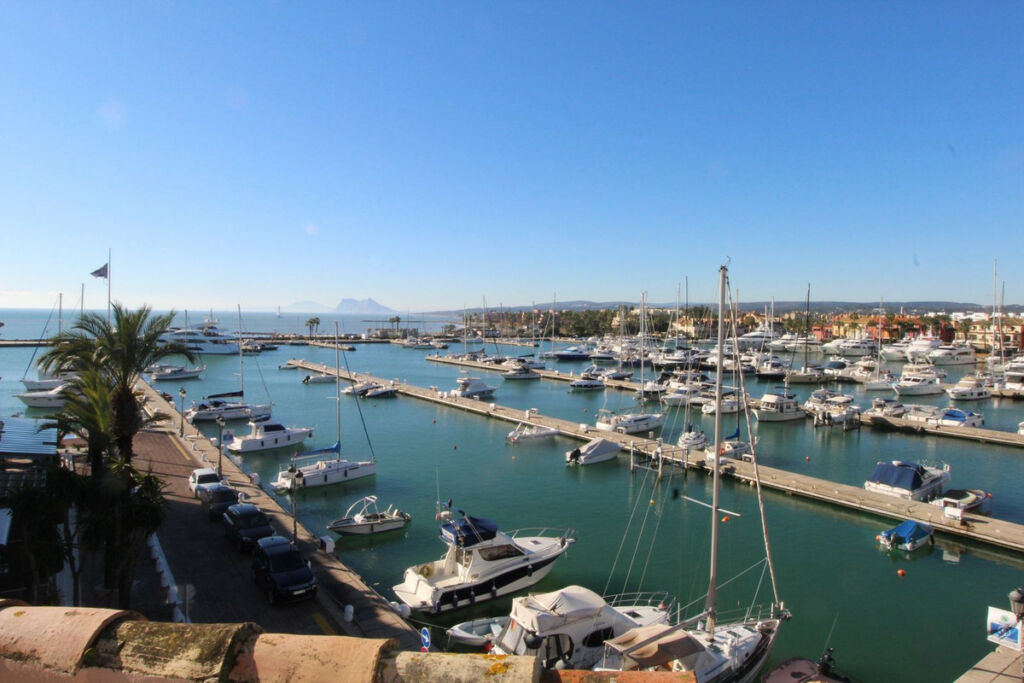 Penthouse Sotogrande Puerto Cádiz