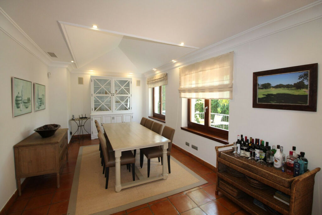 Detached Villa Sotogrande Alto Cádiz - image 10
