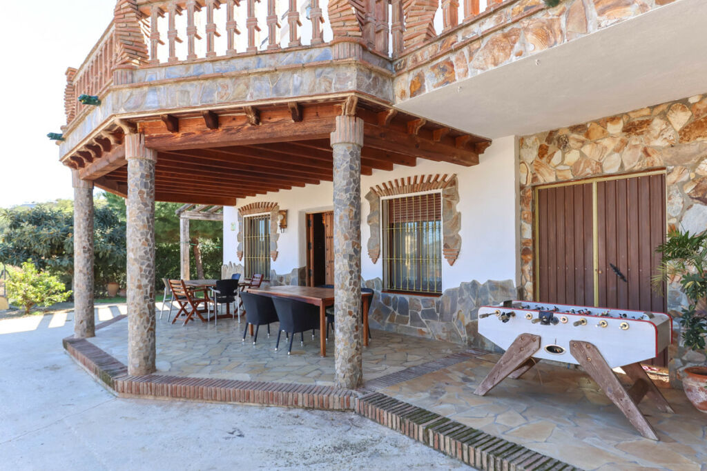 Detached Villa Guaro Málaga - image 10