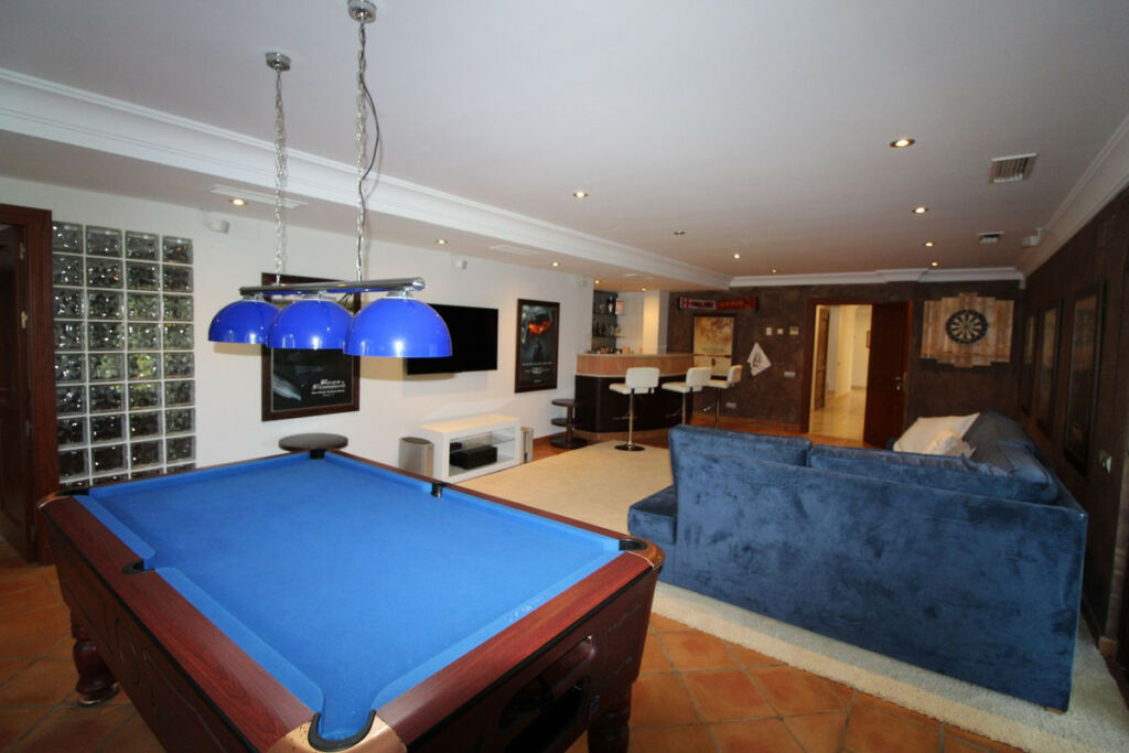 Detached Villa Sotogrande Alto Cádiz - image 12