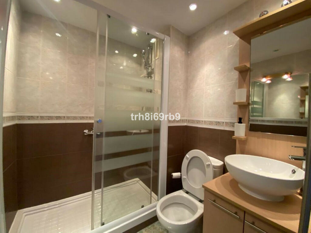 Top Floor Apartment El Paraiso Málaga - image 12