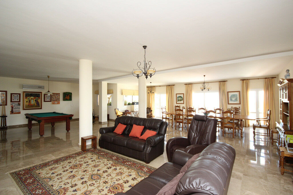 Detached Villa Artola Málaga - image 13
