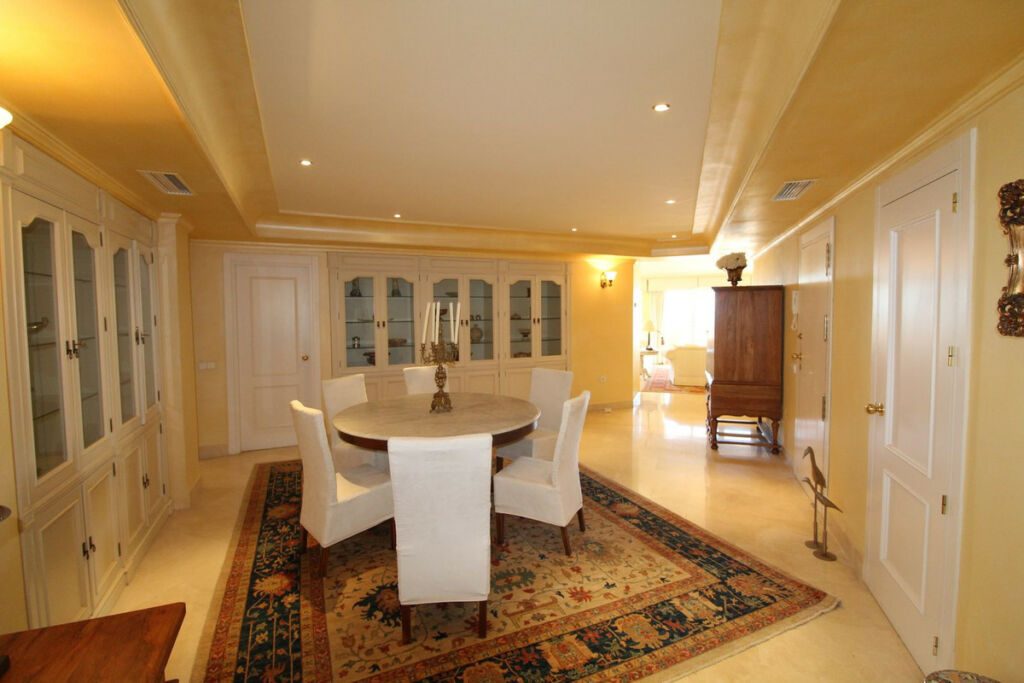 Penthouse Sotogrande Puerto Cádiz - image 12