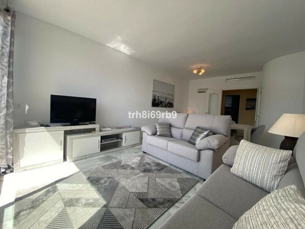 Top Floor Apartment El Paraiso Málaga - image 14