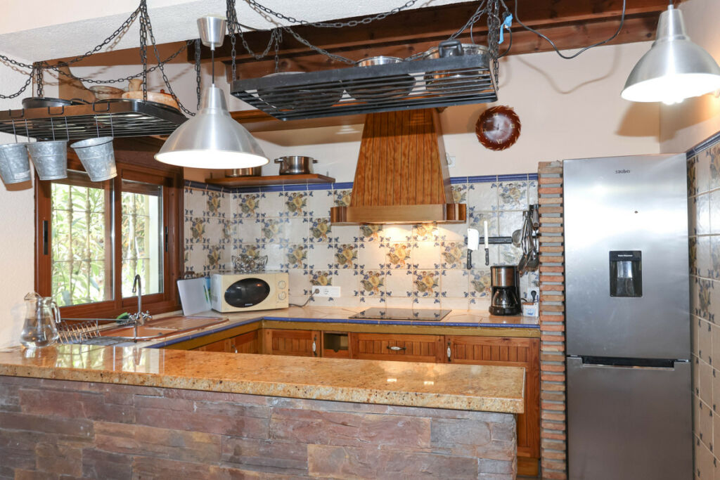 Detached Villa Guaro Málaga - image 14