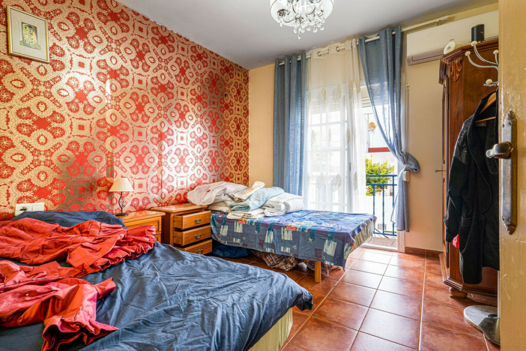 Townhouse Guadiaro Cádiz - image 15