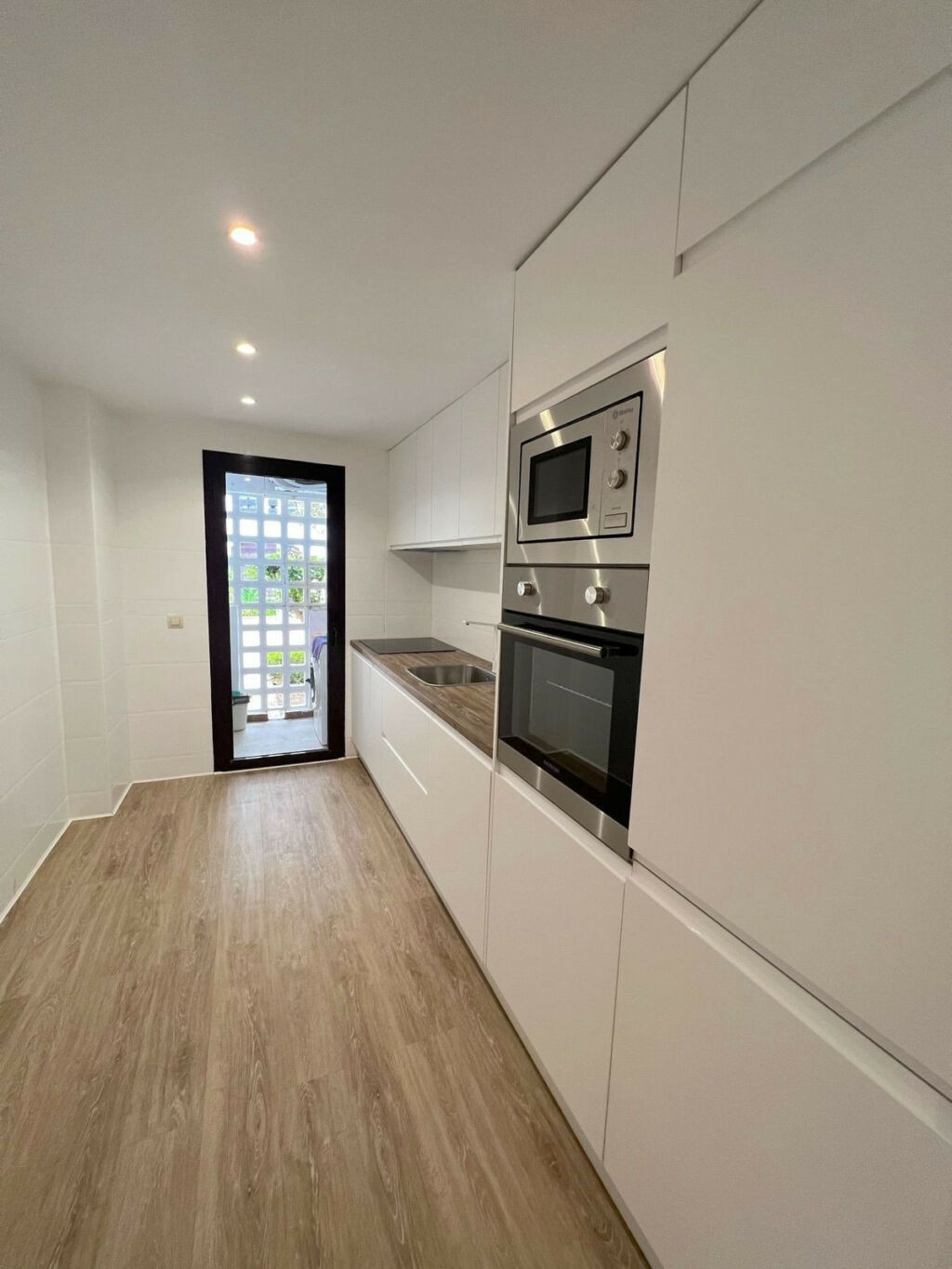 Ground Floor Apartment Nueva Andalucía Málaga - image 15