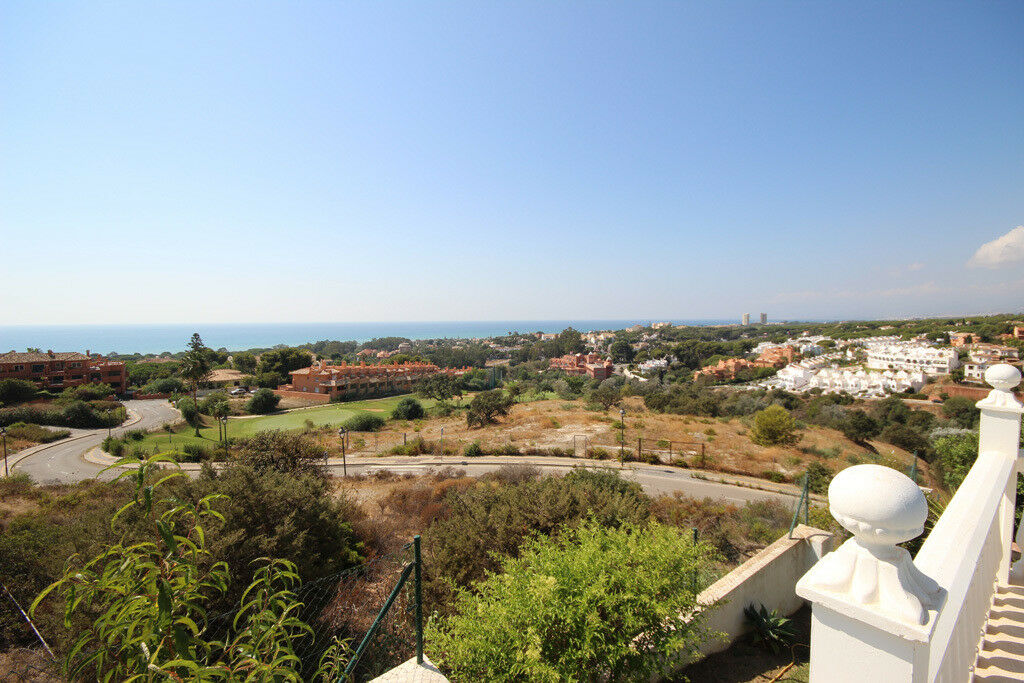 Detached Villa Artola Málaga - image 17