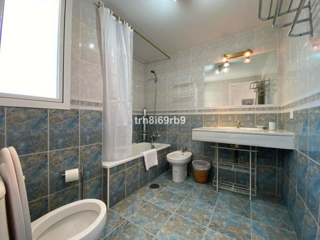 Top Floor Apartment El Paraiso Málaga - image 19