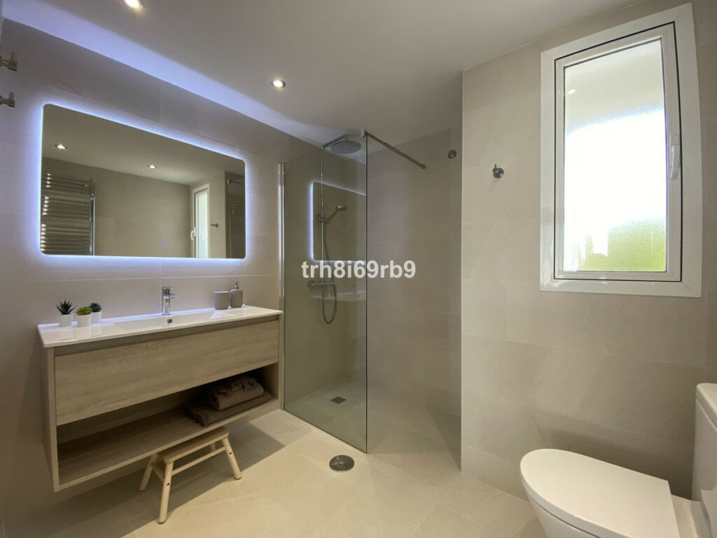 Penthouse El Paraiso Málaga - image 19