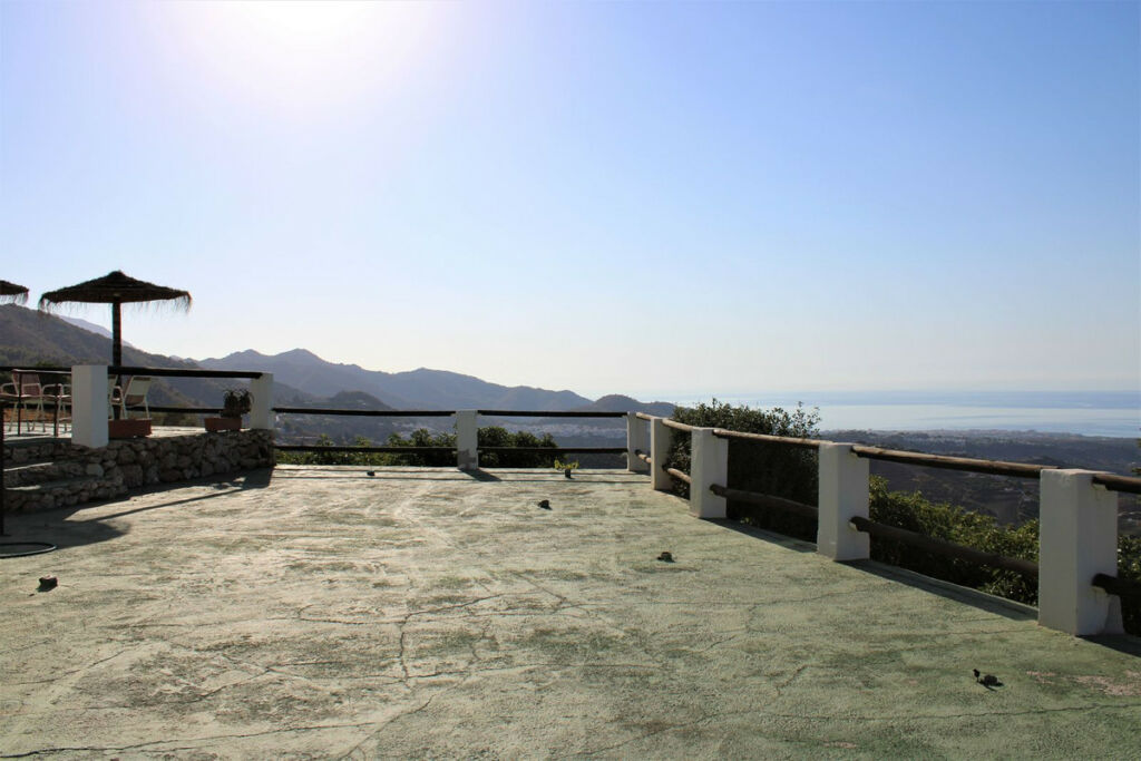 Detached Villa Frigiliana Málaga - image 2