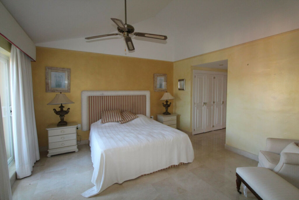 Penthouse Sotogrande Puerto Cádiz - image 2