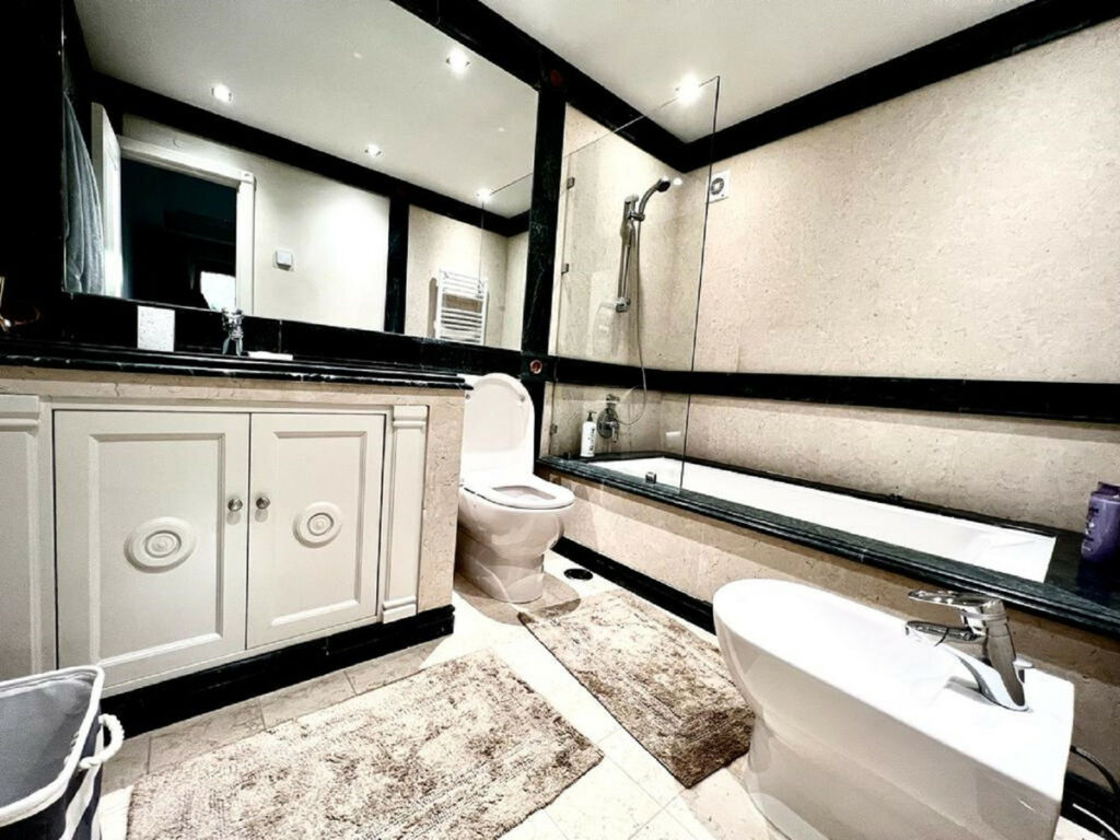 Middle Floor Apartment New Golden Mile Málaga - image 20