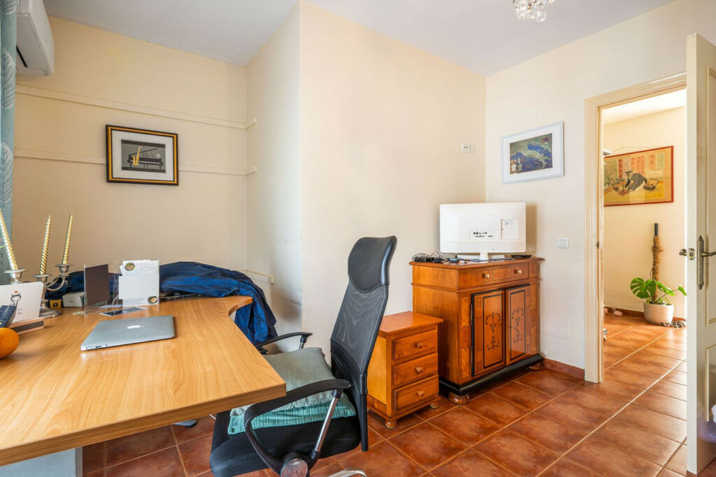 Townhouse Guadiaro Cádiz - image 21