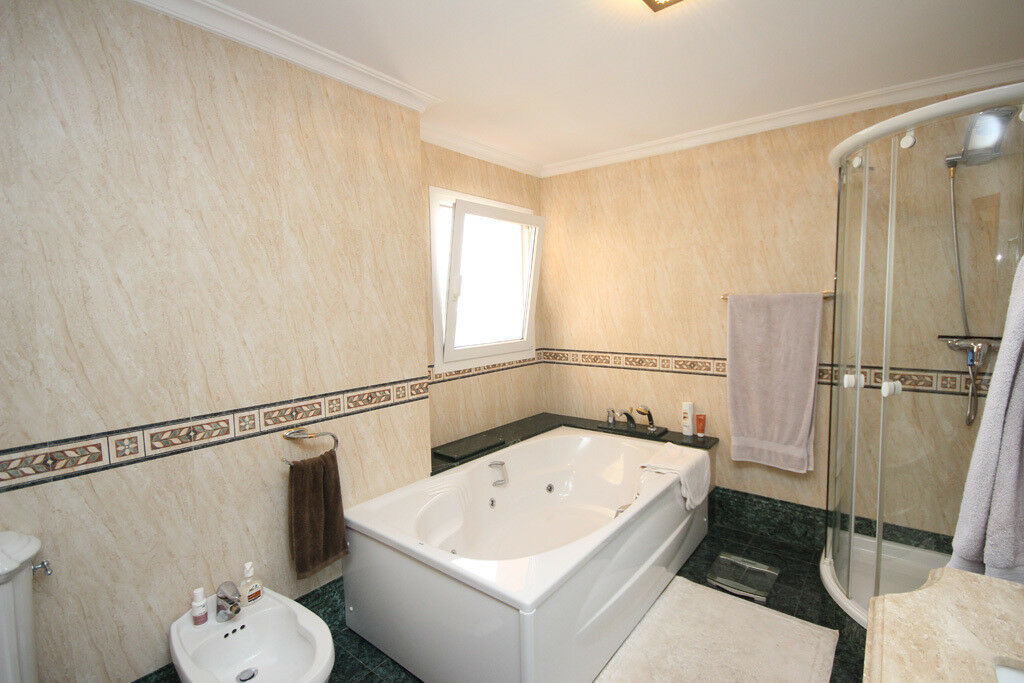 Detached Villa Artola Málaga - image 23