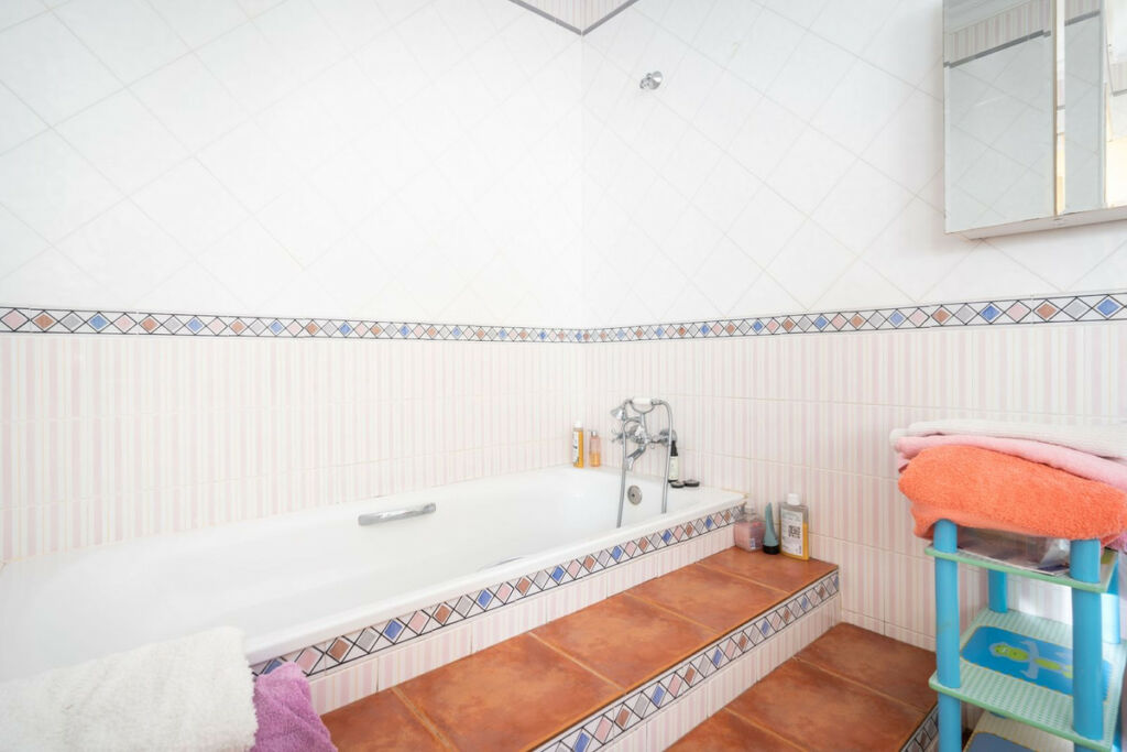 Townhouse Guadiaro Cádiz - image 23