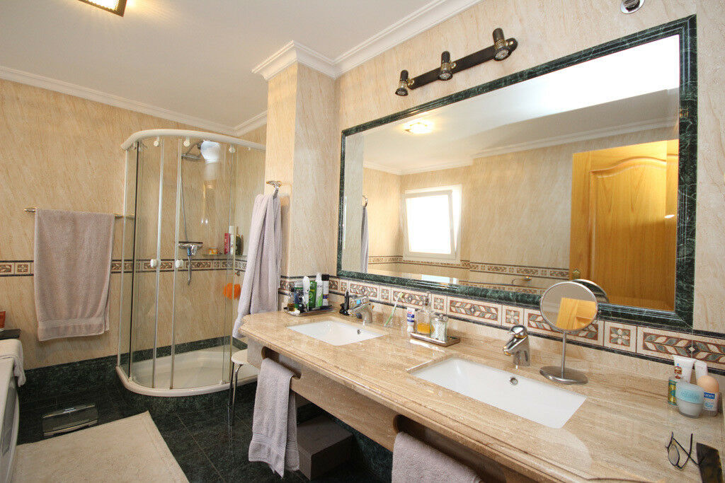 Detached Villa Artola Málaga - image 24