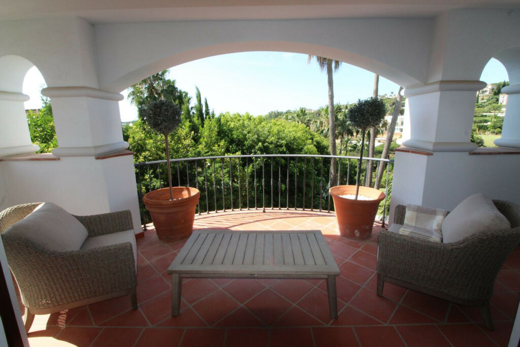 Detached Villa Sotogrande Alto Cádiz - image 28