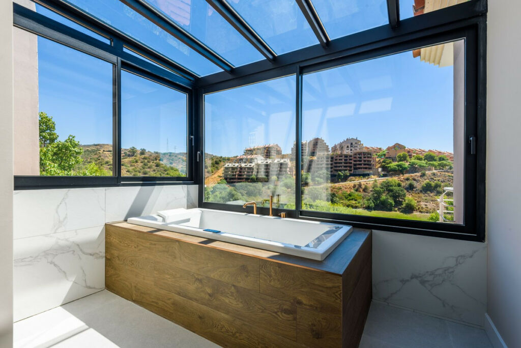 Detached Villa Elviria Málaga - image 28