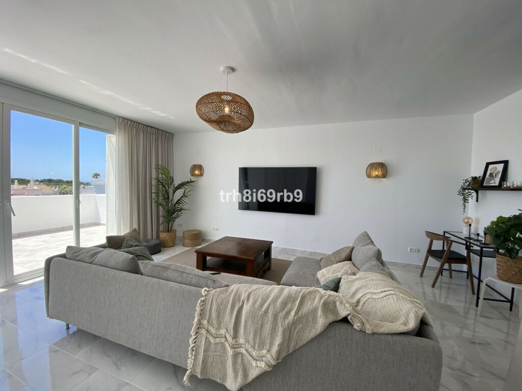 Penthouse El Paraiso Málaga - image 3