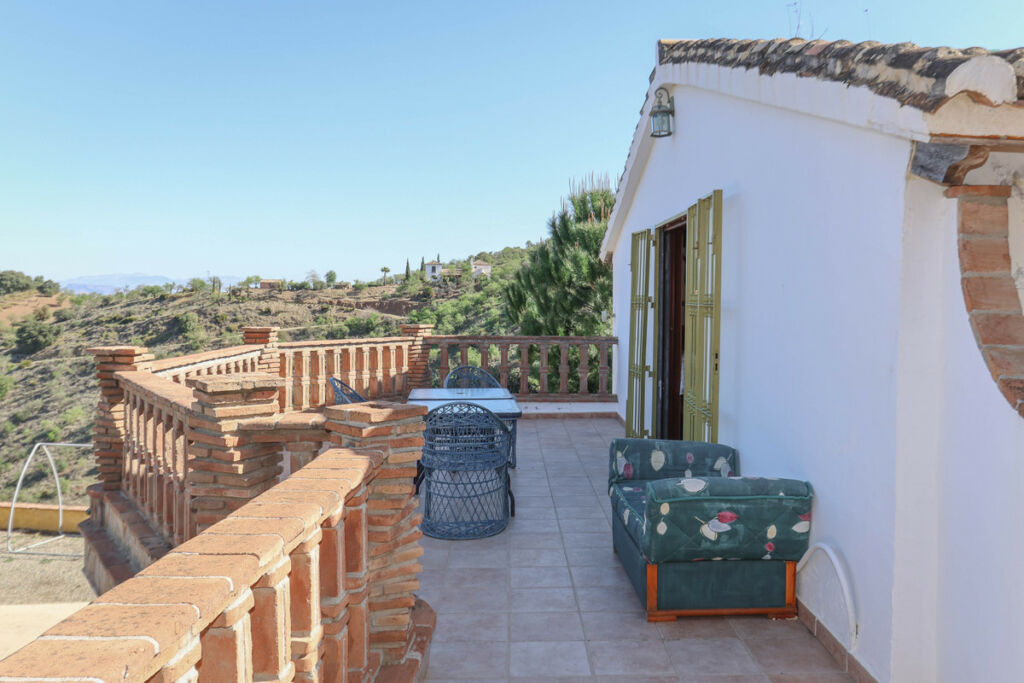 Detached Villa Guaro Málaga - image 34