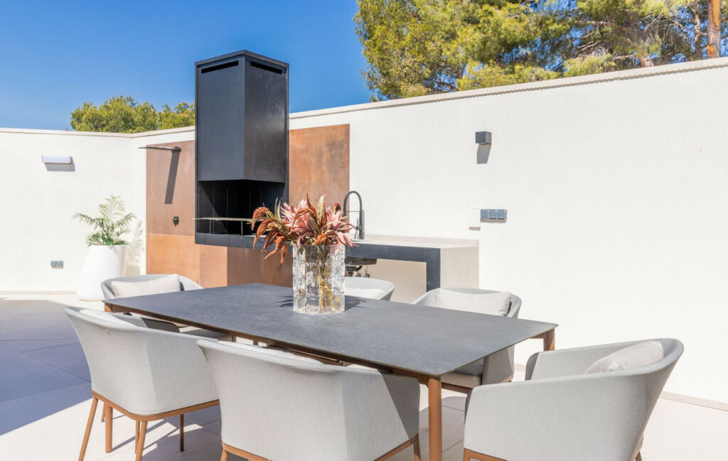 Detached Villa La Nucia Alicante - image 34