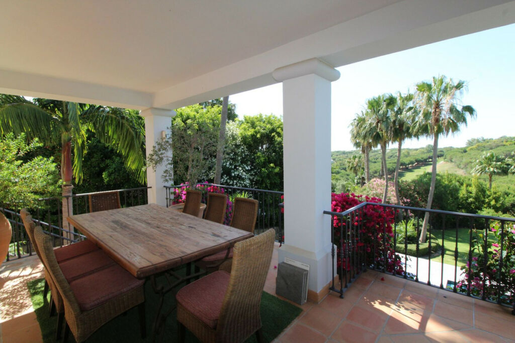Detached Villa Sotogrande Alto Cádiz - image 35