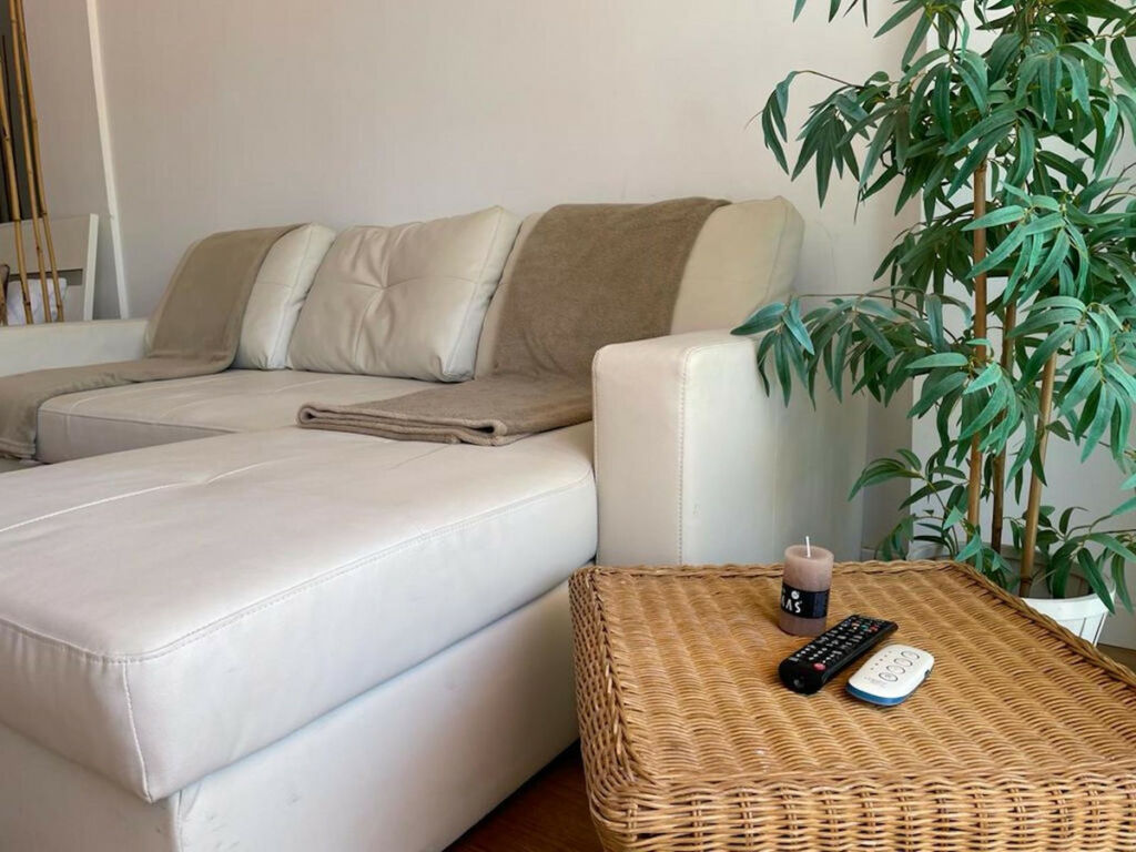 Top Floor Apartment Marbesa Málaga - image 4