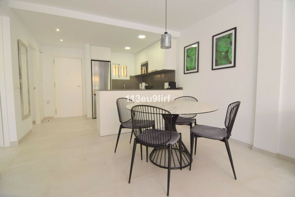 Top Floor Apartment La Cala de Mijas Málaga - image 4