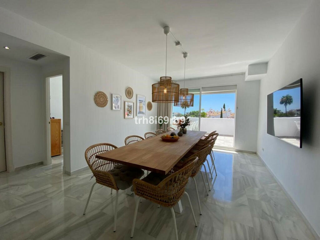 Penthouse El Paraiso Málaga - image 4