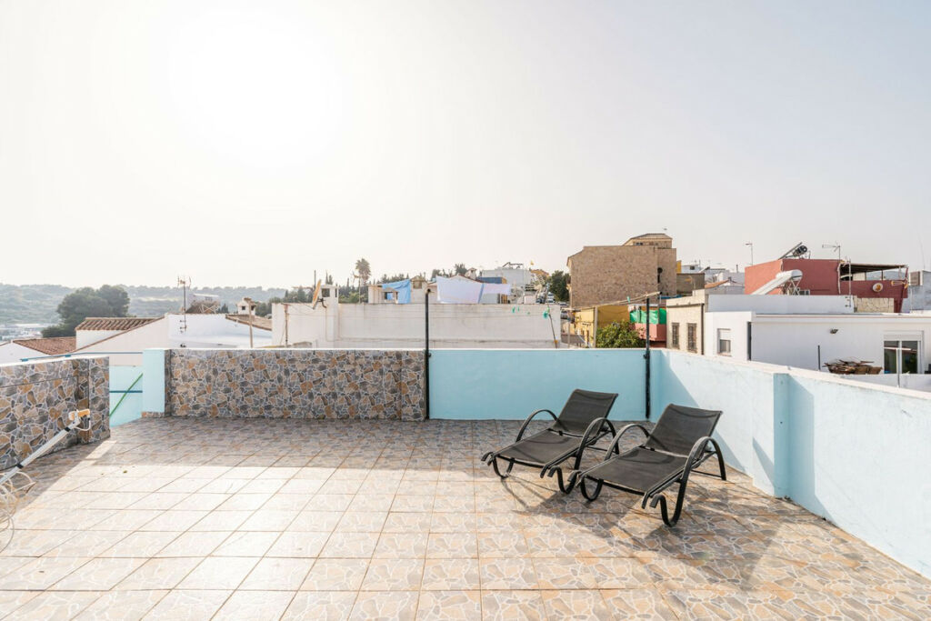 Townhouse Guadiaro Cádiz - image 4
