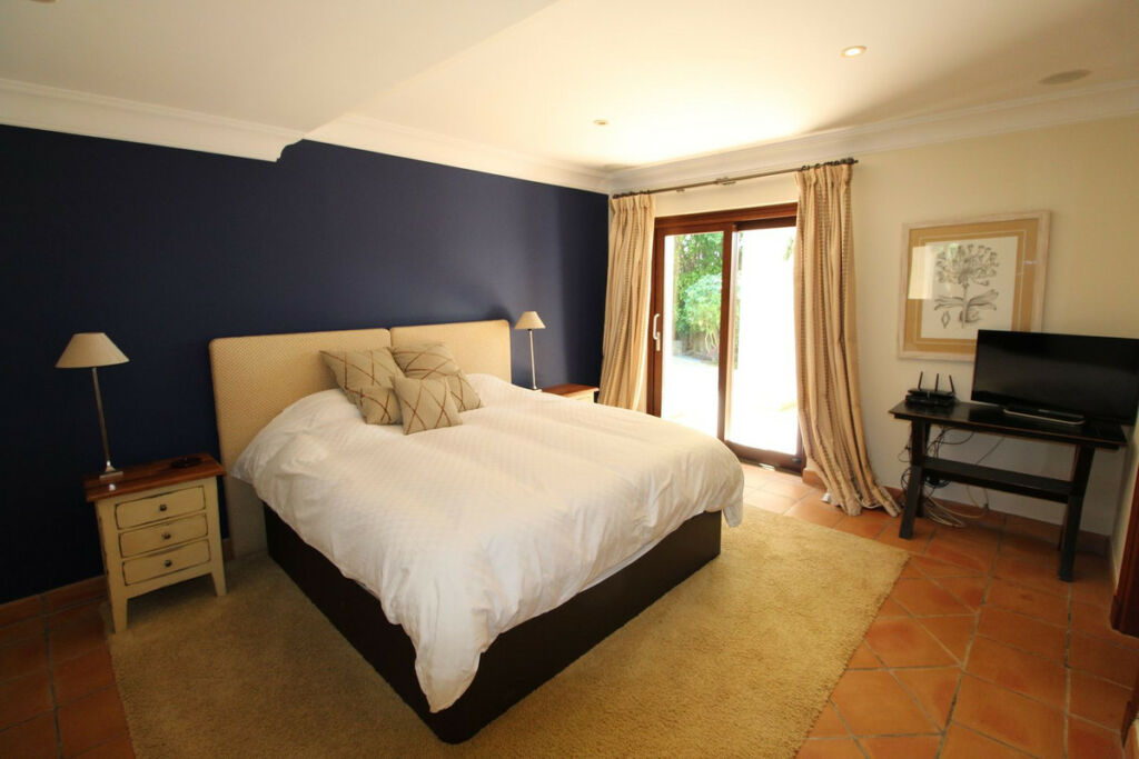 Detached Villa Sotogrande Alto Cádiz - image 40