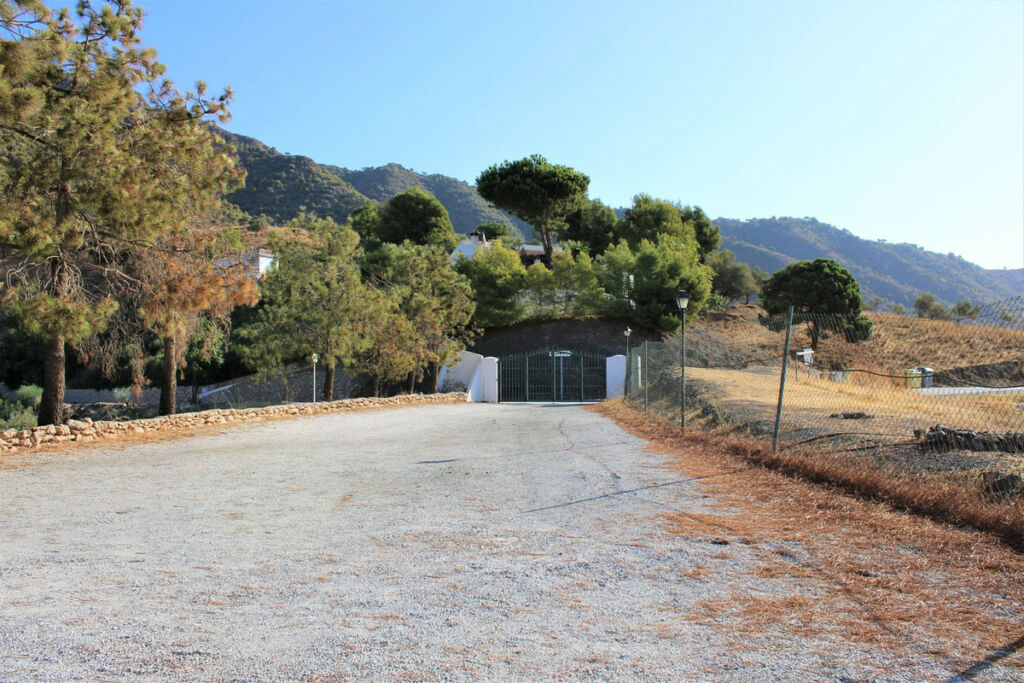 Detached Villa Frigiliana Málaga - image 45