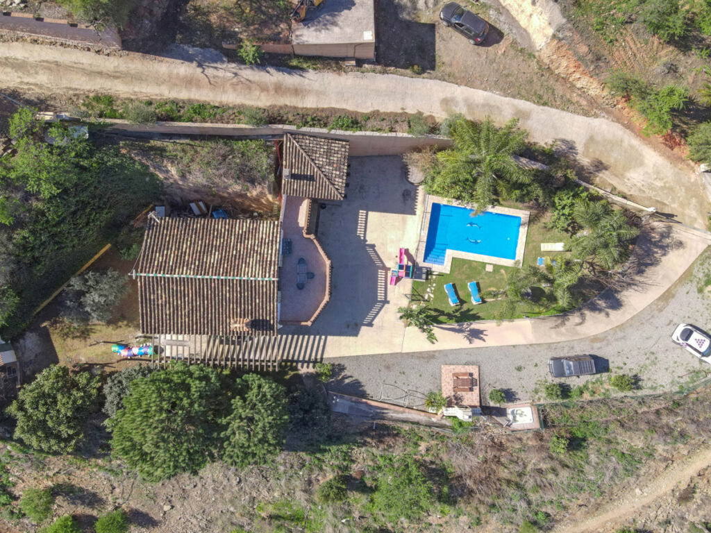 Detached Villa Guaro Málaga - image 45
