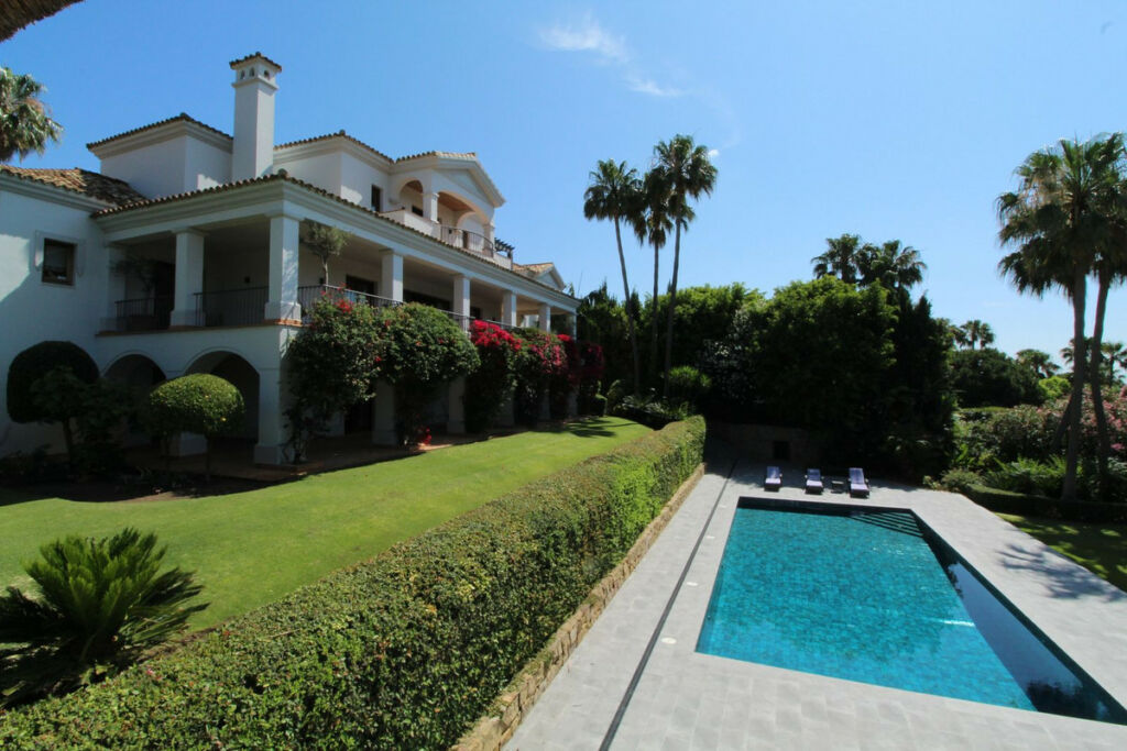 Detached Villa Sotogrande Alto Cádiz - image 50