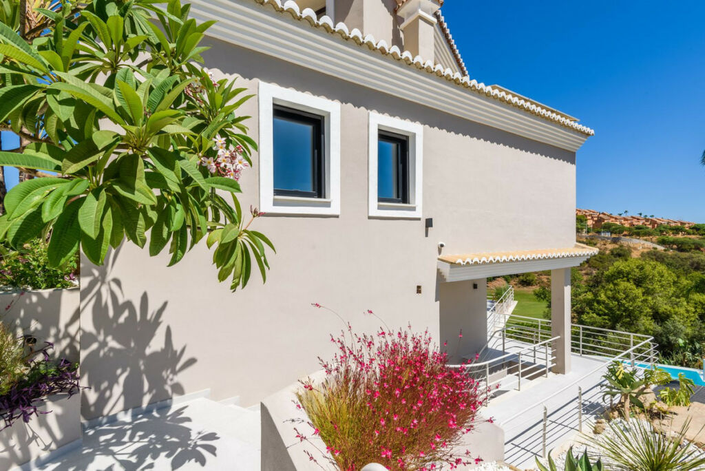 Detached Villa Elviria Málaga - image 51