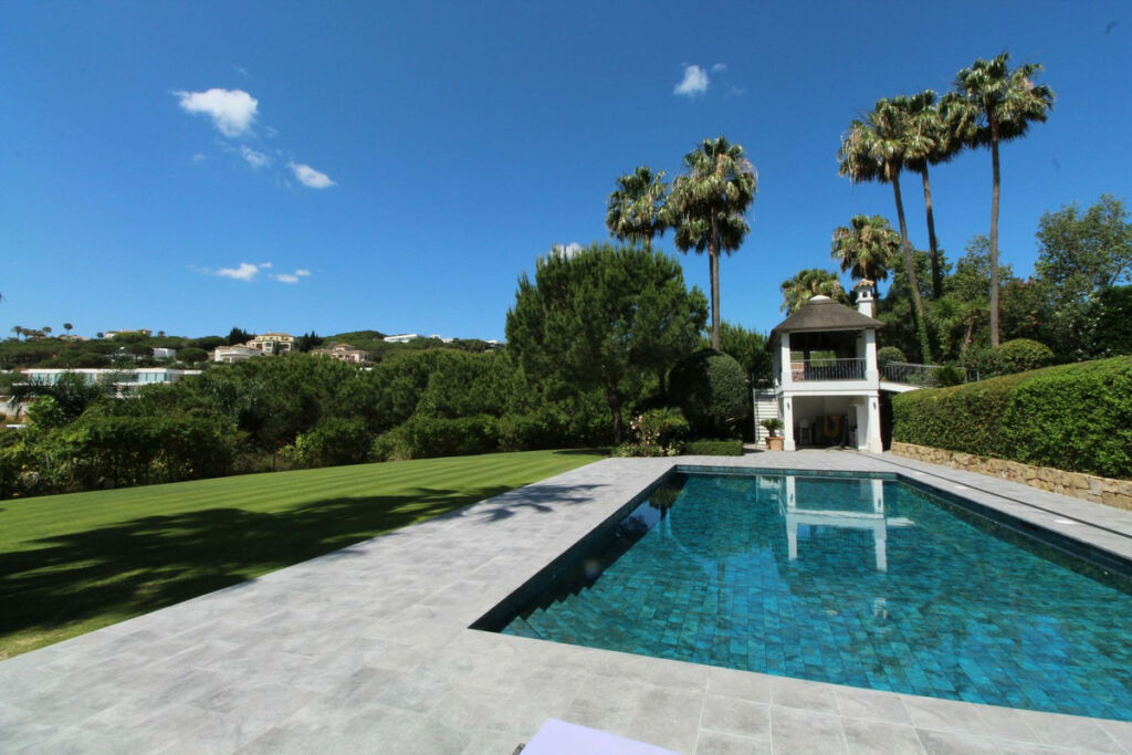 Detached Villa Sotogrande Alto Cádiz - image 52