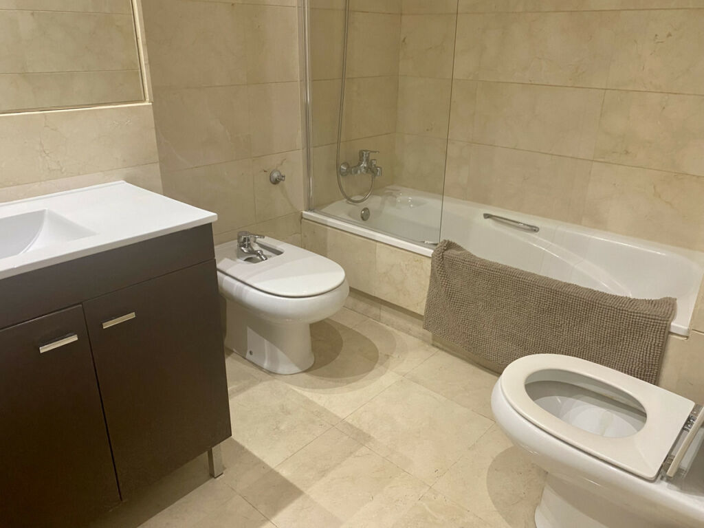 Middle Floor Apartment Puerto Banús Málaga - image 6