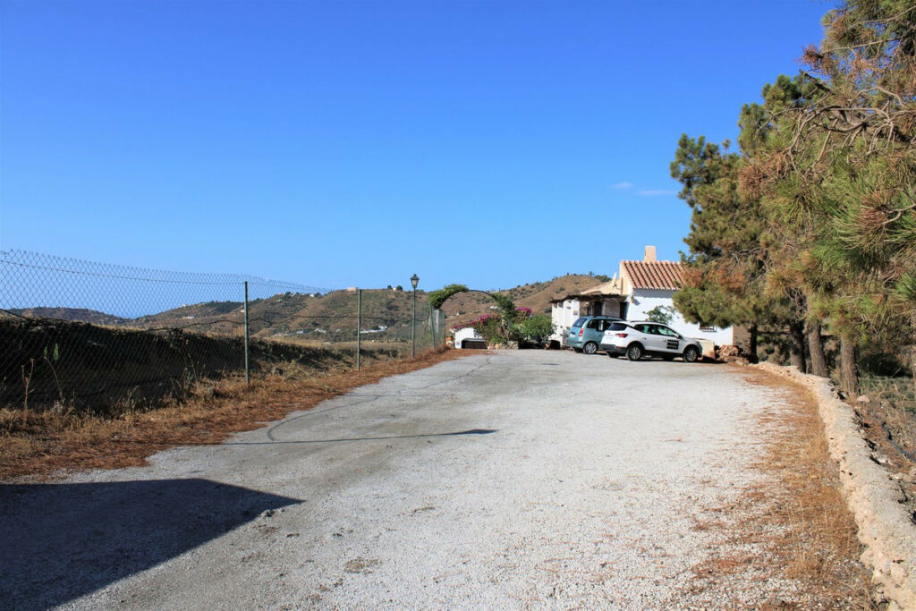Detached Villa Frigiliana Málaga - image 6