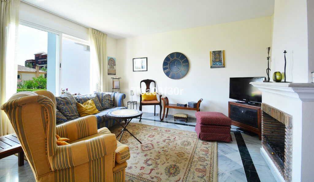 Townhouse Guadalmina Alta Málaga - image 7
