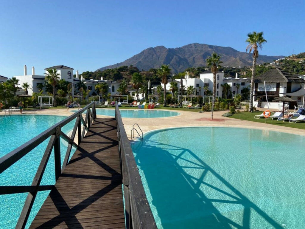 Penthouse Estepona Málaga - image 8