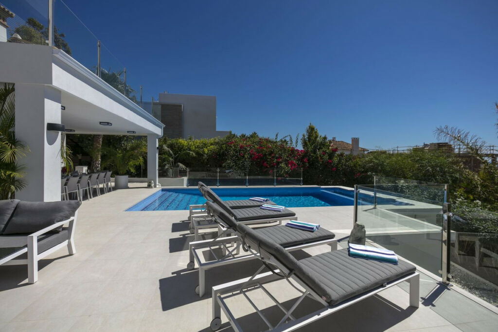 Townhouse Elviria Málaga - image 8