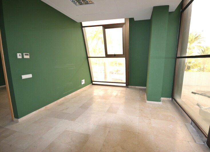 Office Puerto Banús Málaga - image 8