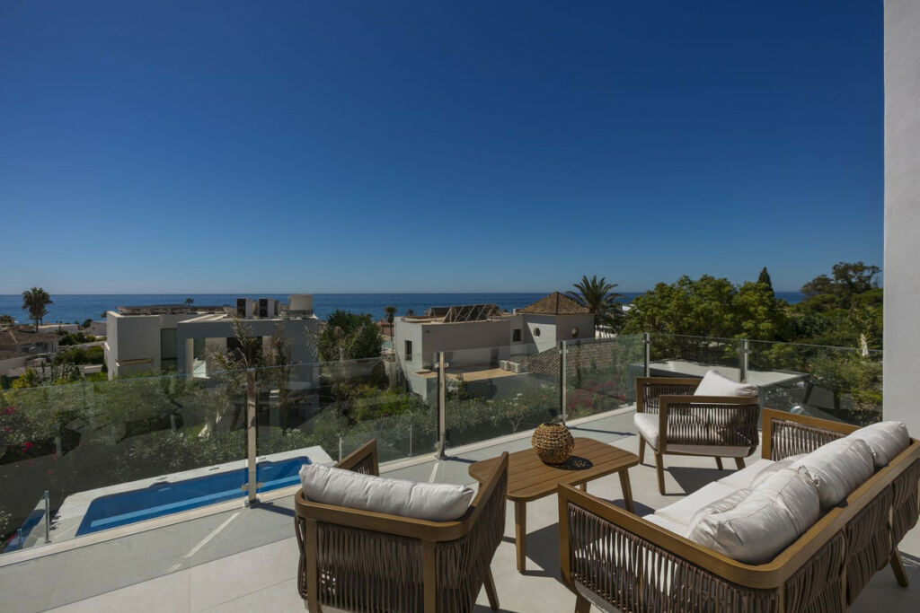 Townhouse Elviria Málaga - image 9