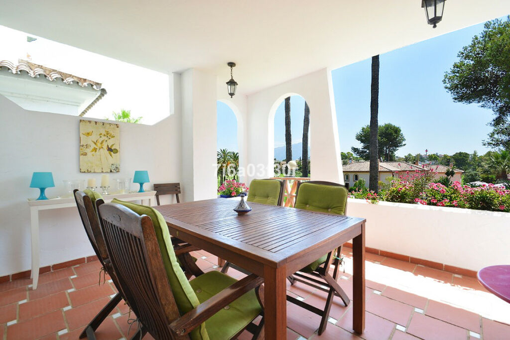 Townhouse Guadalmina Alta Málaga - image 9