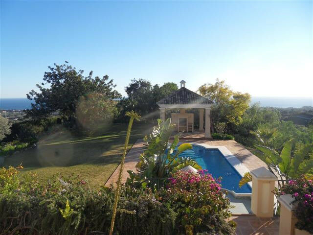 Detached Villa Altos de los Monteros Málaga - image 10