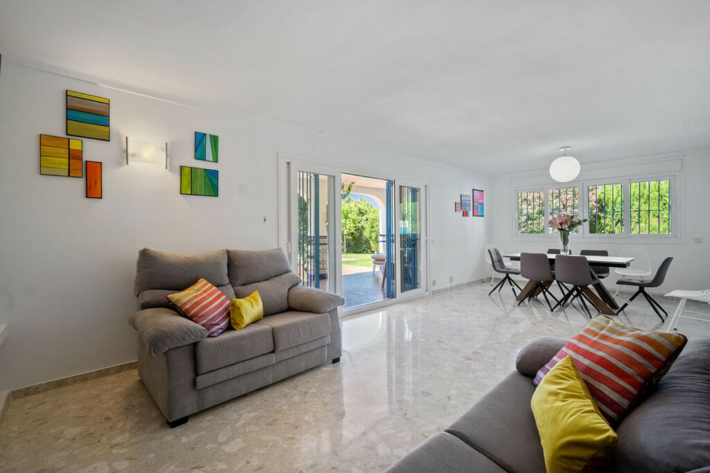 Detached Villa Marbella Málaga - image 10