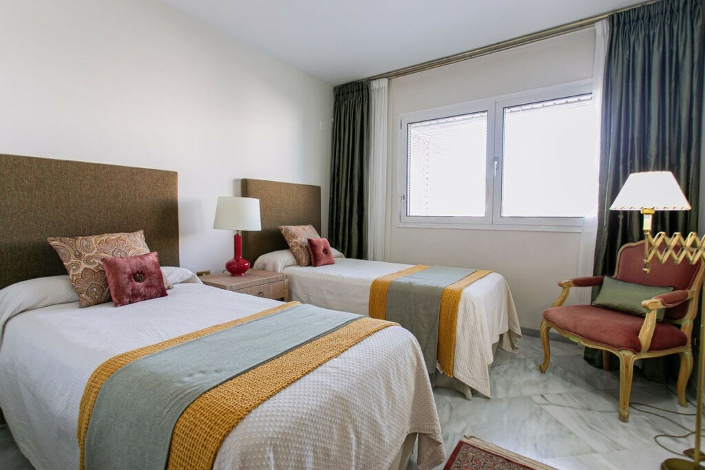 Middle Floor Apartment Marbella Málaga - image 12